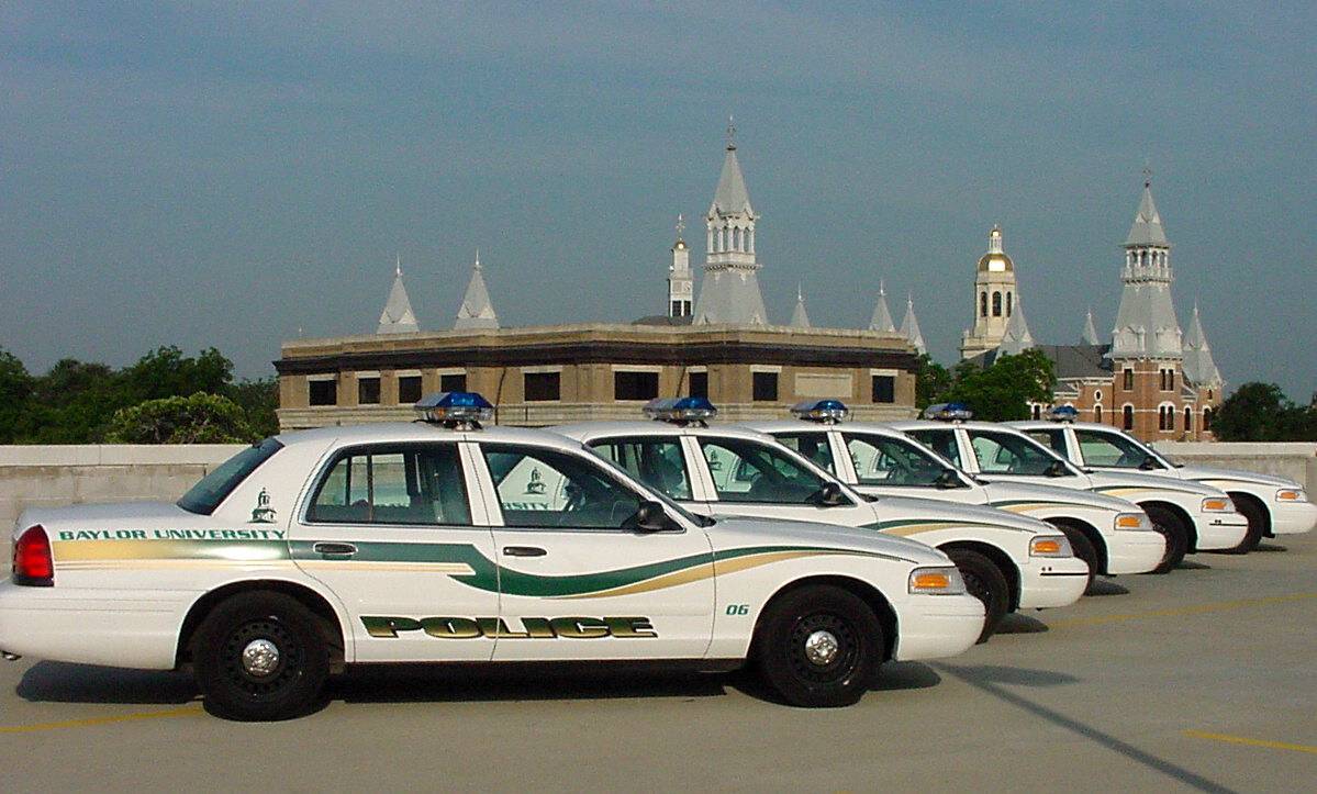 police cars (1199w x 723h, 133 KB)