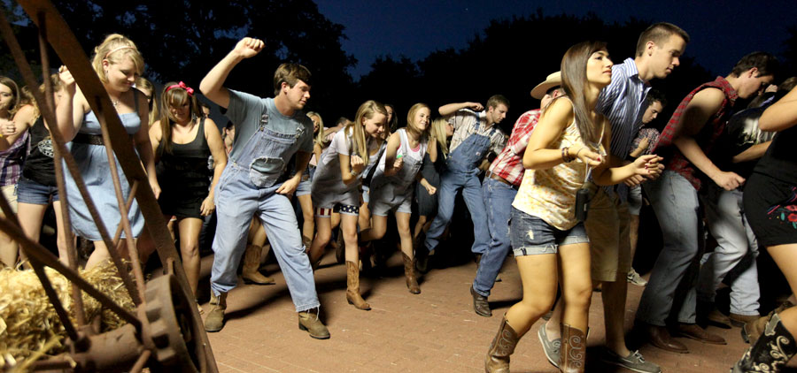 Howdy Dance