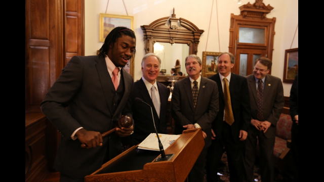 RGIII Honored by Texas Senate