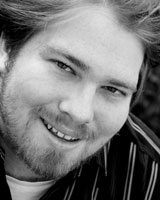Noel Collins Headshot