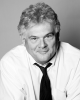  Robert Darden