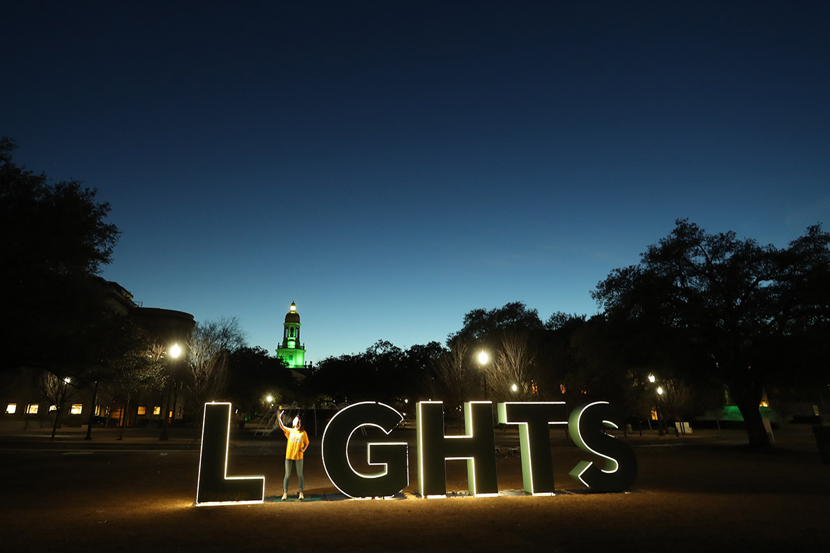 Photo spots dot campus and invite the University community and guests to be a part of #BaylorLights.