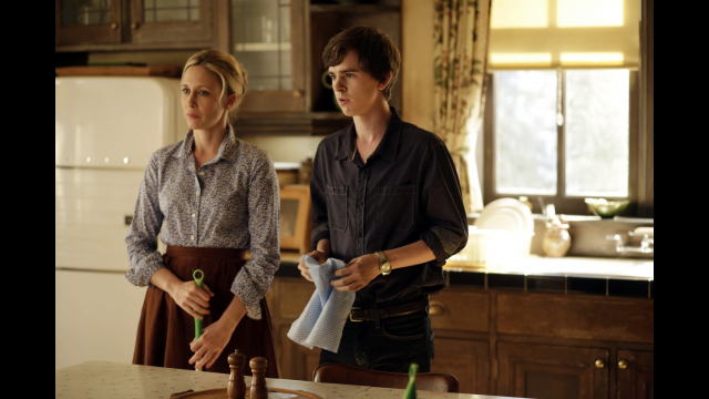 Baylor Researcher Says Psycho Inspired Tv Show Offers Moms And Sons Food For Thought Media And Public Relations Baylor University