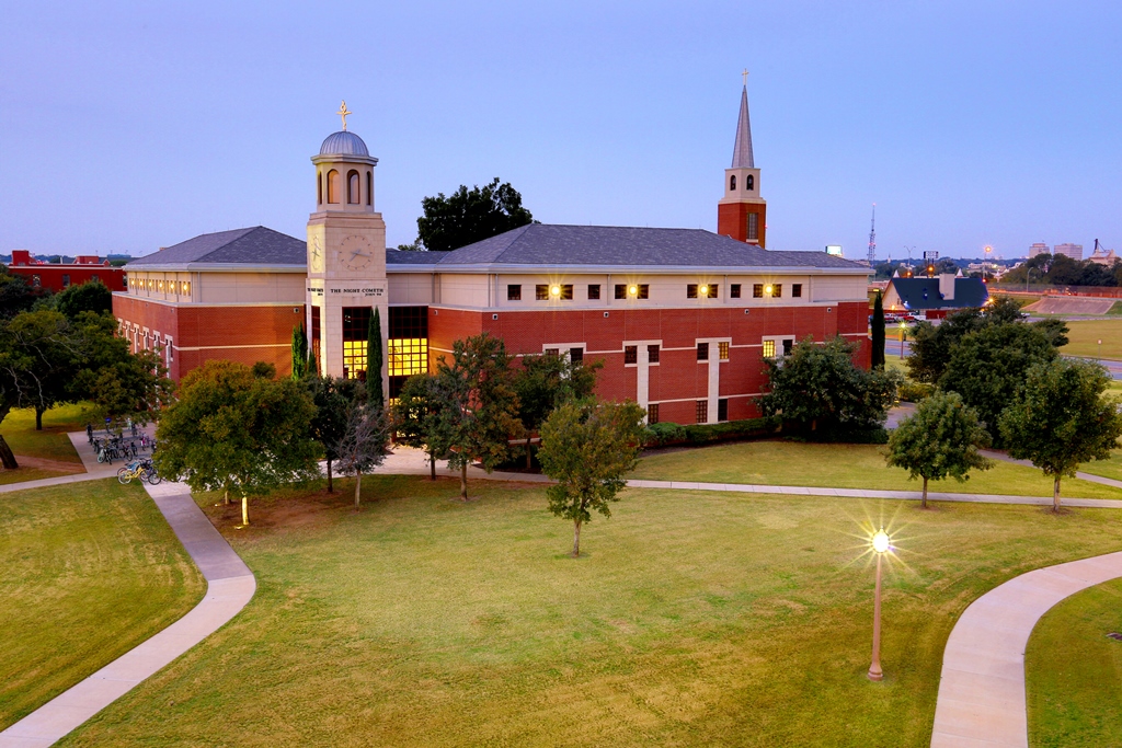 Truett Seminary to Host Two Services As 25th Anniversary Year Begins