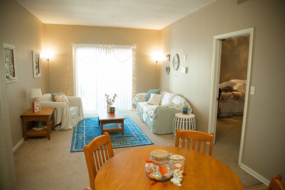 Tye Photo Gallery Transfer Student Success Baylor University Two Bedroom Apartment Living Room