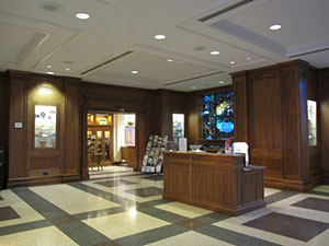 Cox Reception Hall/Gift Gallery
