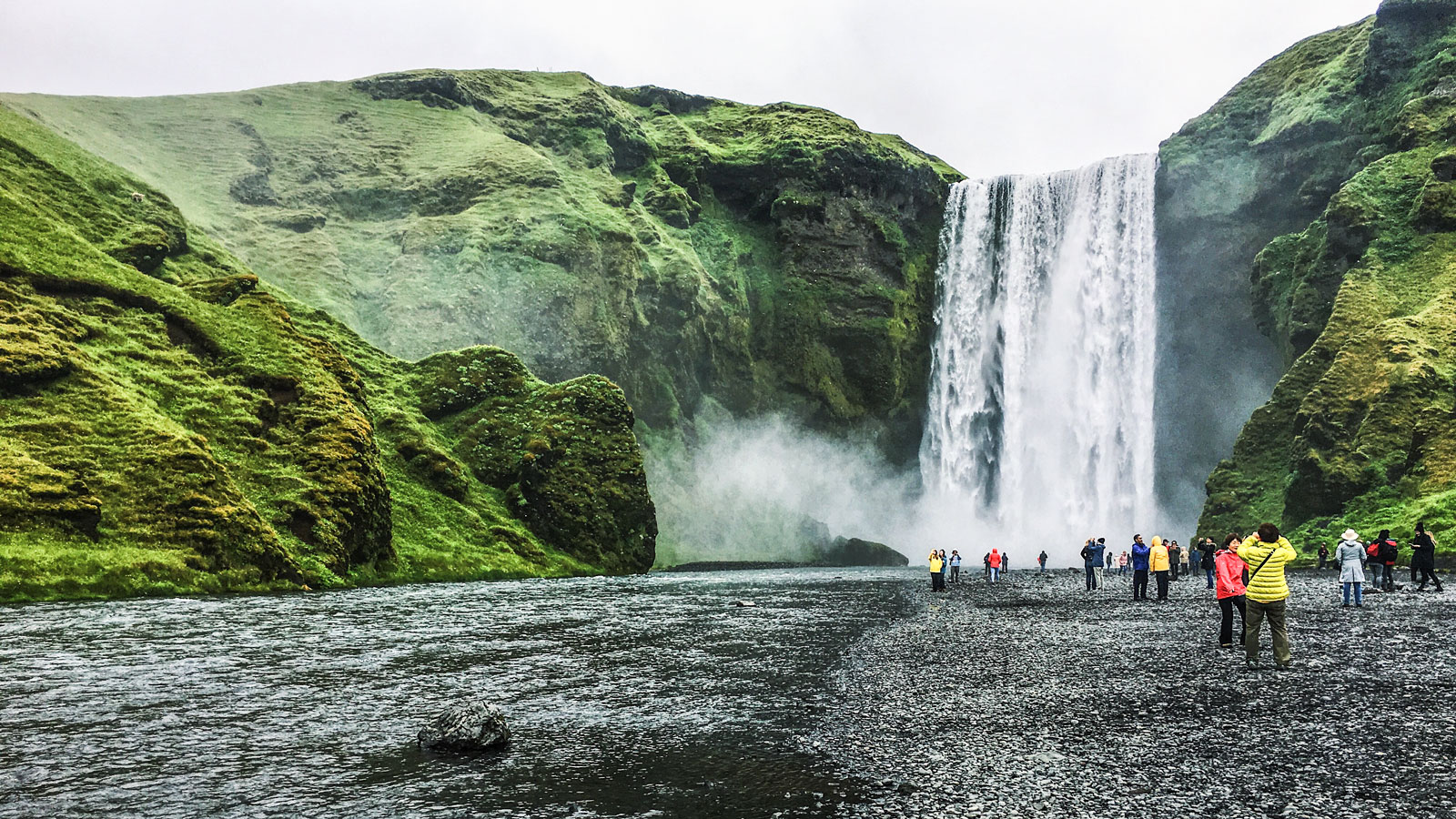 Seljalandsfoss, Iceland, Nathan Bean // Baylor in Maastricht