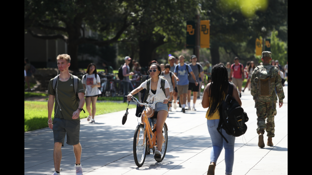 Baylor Students on 5th Street