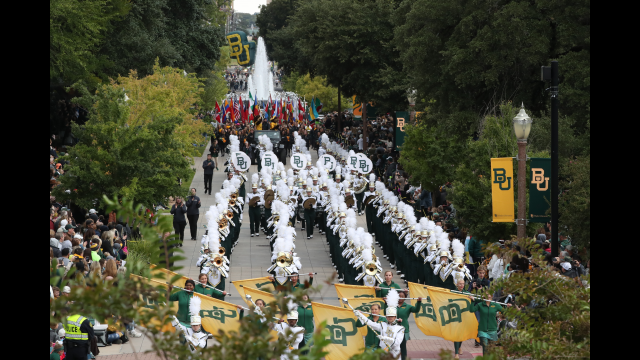 Full-Size Image: Baylor Homecoming Parade