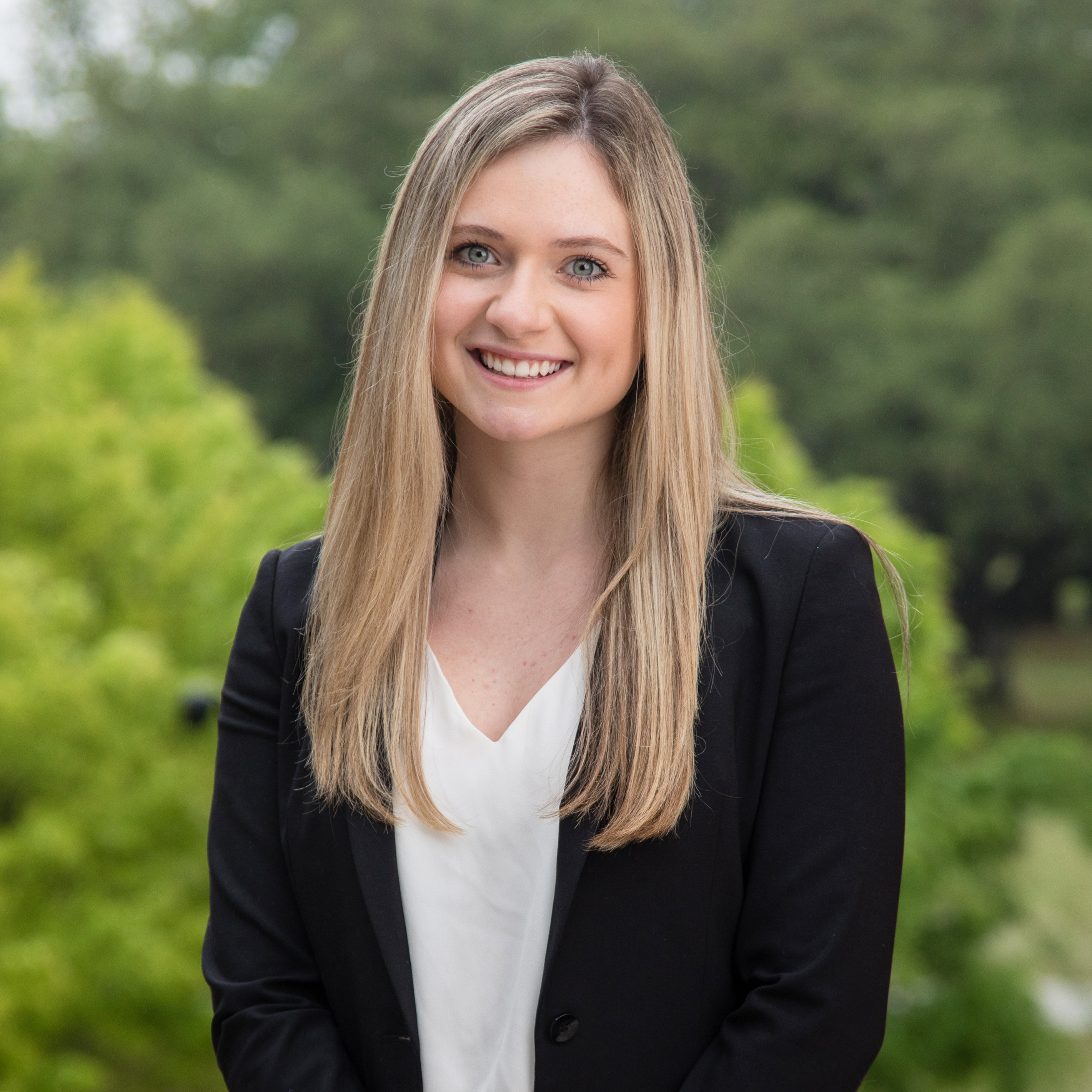 Headshot of Riley Walton