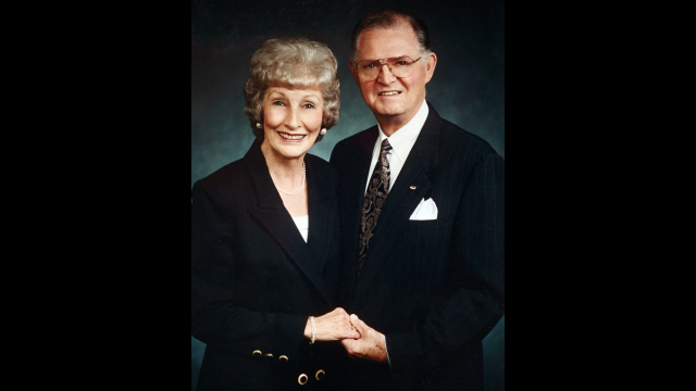 Full-Size Image: Dr. and Mrs. Herbert Reynolds