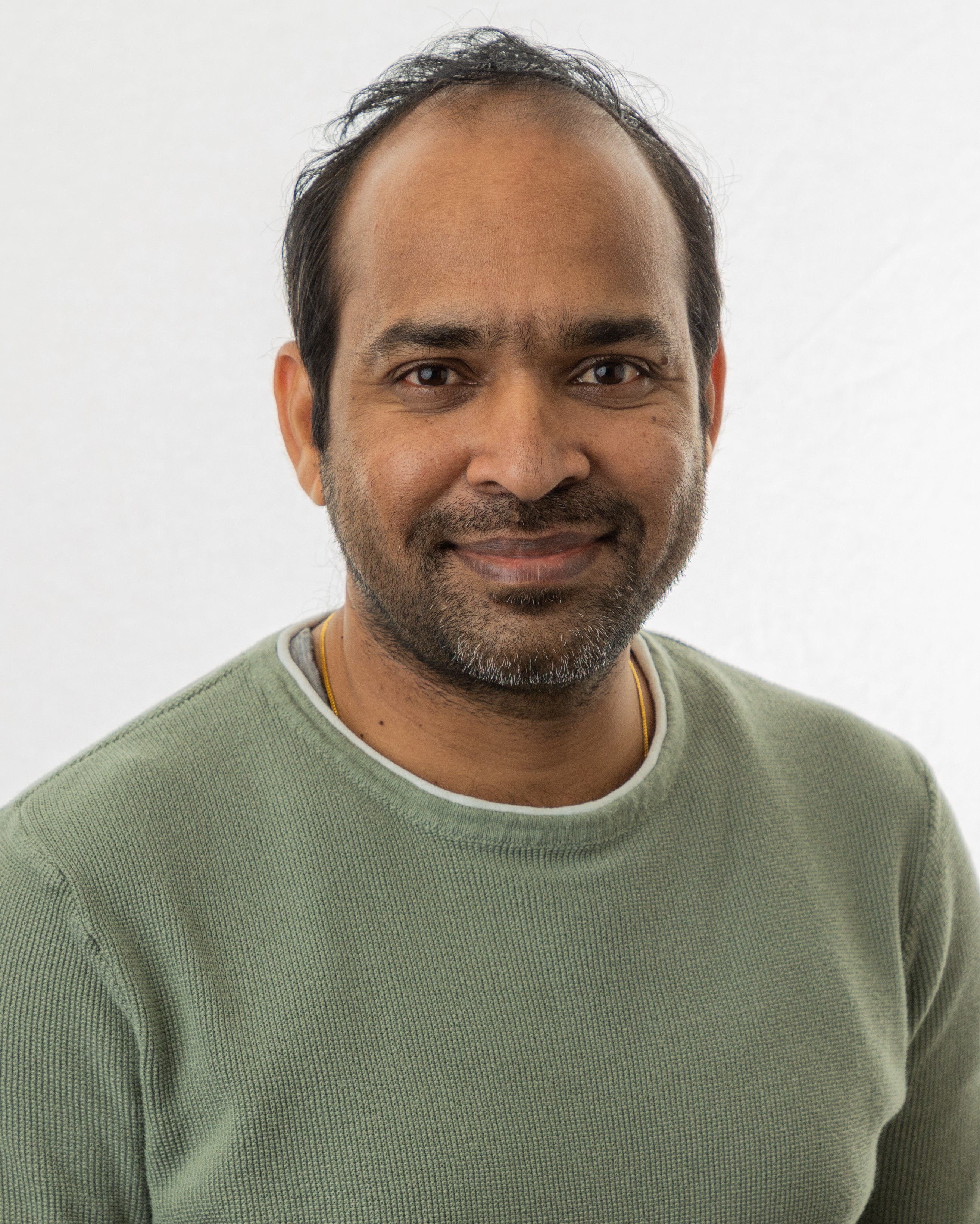 Dr. Suresh Narva