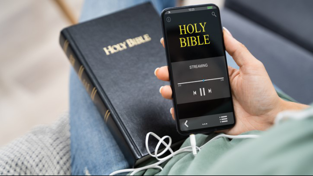 For God’s Sake: Baylor Researchers Develop a New Model to Predict Smartphone Use During Church Services